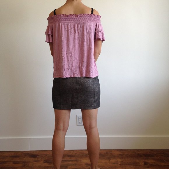 BEDO - Metalic Gold & Black Mini Skirt - Picture 4 of 9